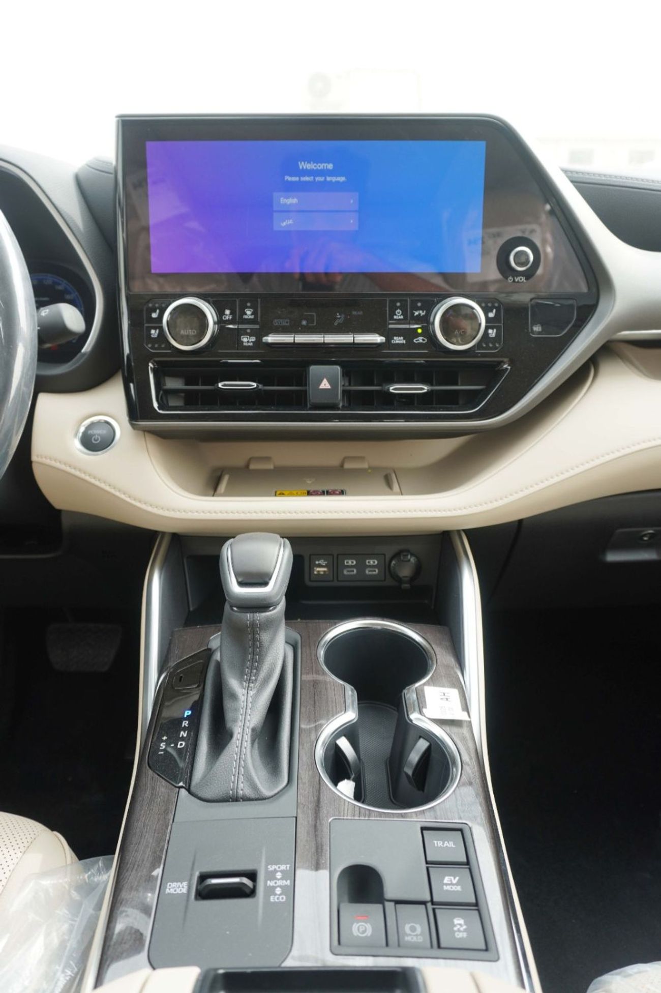 تويوتا هايلاندر TOYOTA HIGLANDER 2.5L HEV