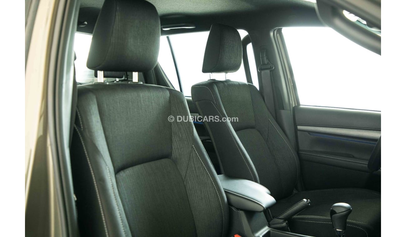 تويوتا هيلوكس Get 2023 Toyota Hilux 4x4 DC 4.0 AD HI SR5 P A/T - Export Only