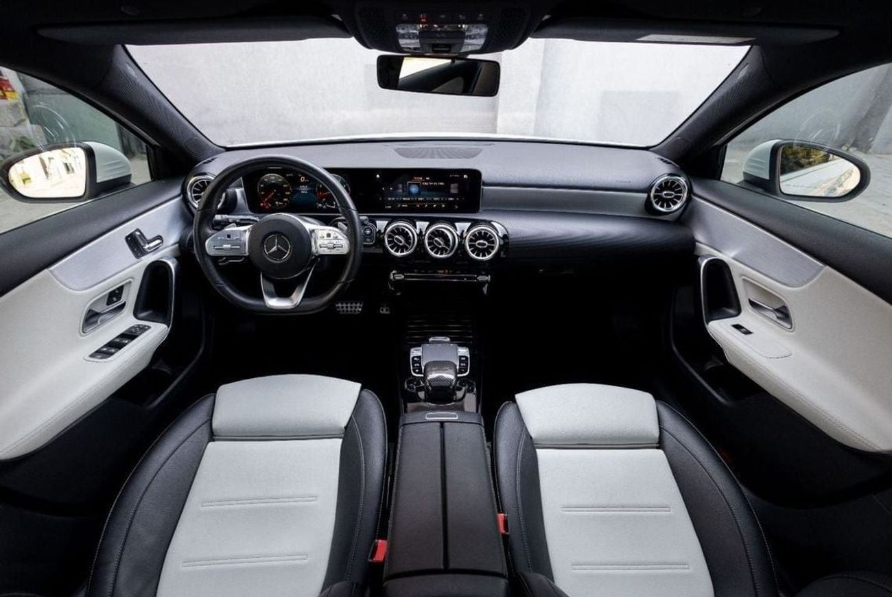 مرسيدس بنز A 250 Sport AMG 2.0L Mercedes-Benz A250 Sport AMG 2019 GCC under Warranty with Flexible Down-Payment.