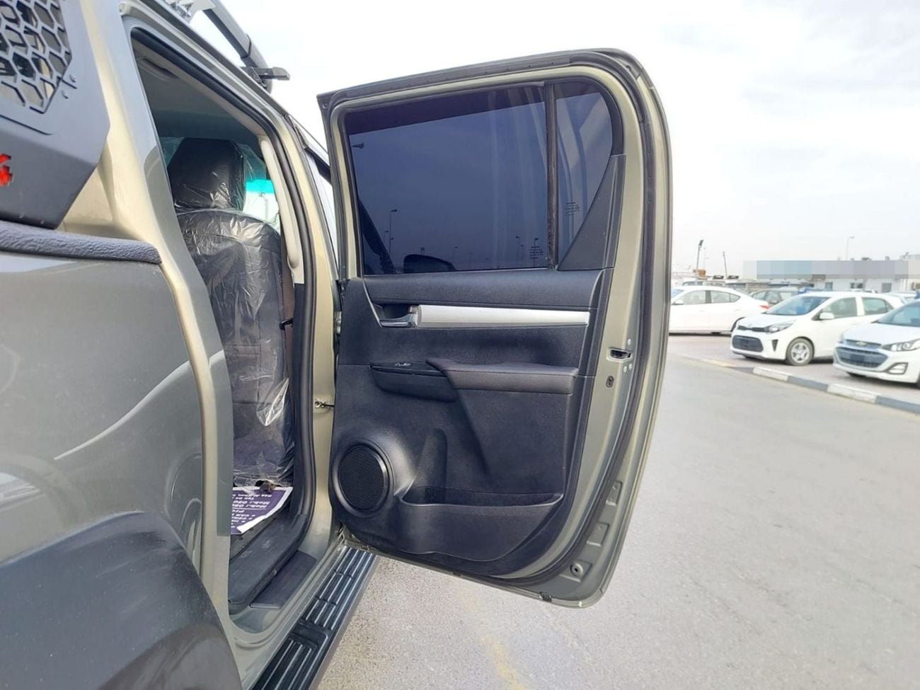 تويوتا هيلوكس TOYOTA HILUX PICKUP RHD 2016 MODEL 2.8 L DIESEL AUTOMATIC(PM79021)