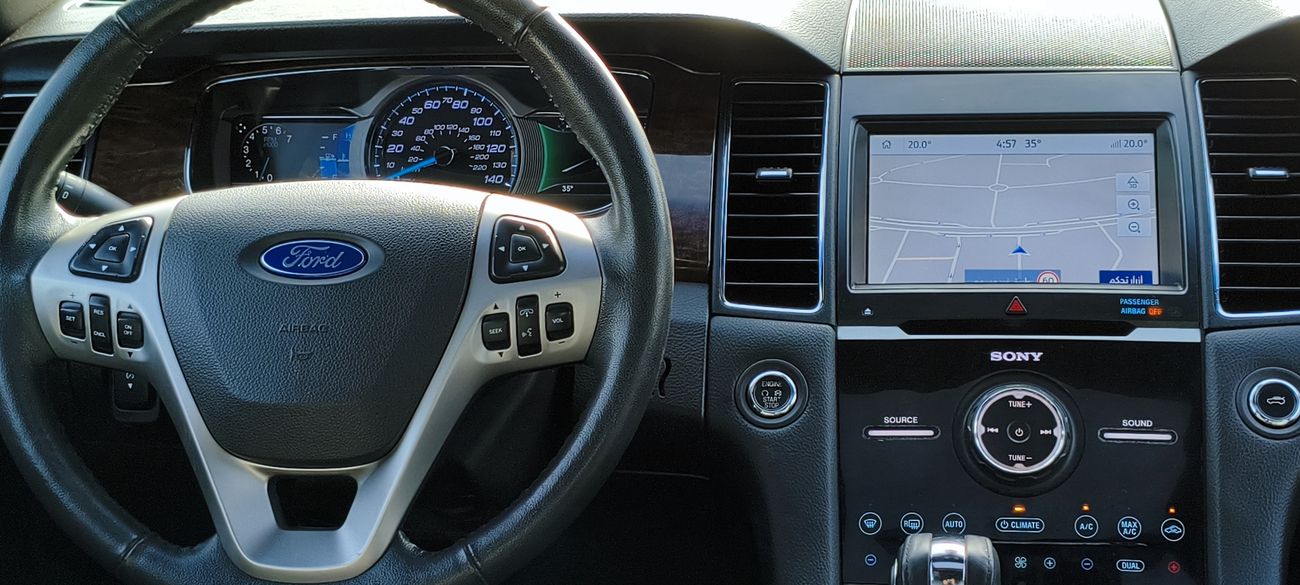 فورد تاونوس ليميتيد