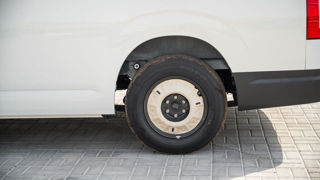 تويوتا هاياس GL TOYOTA HIACE 3.5 MANUAL 13 SEATER -2026YM