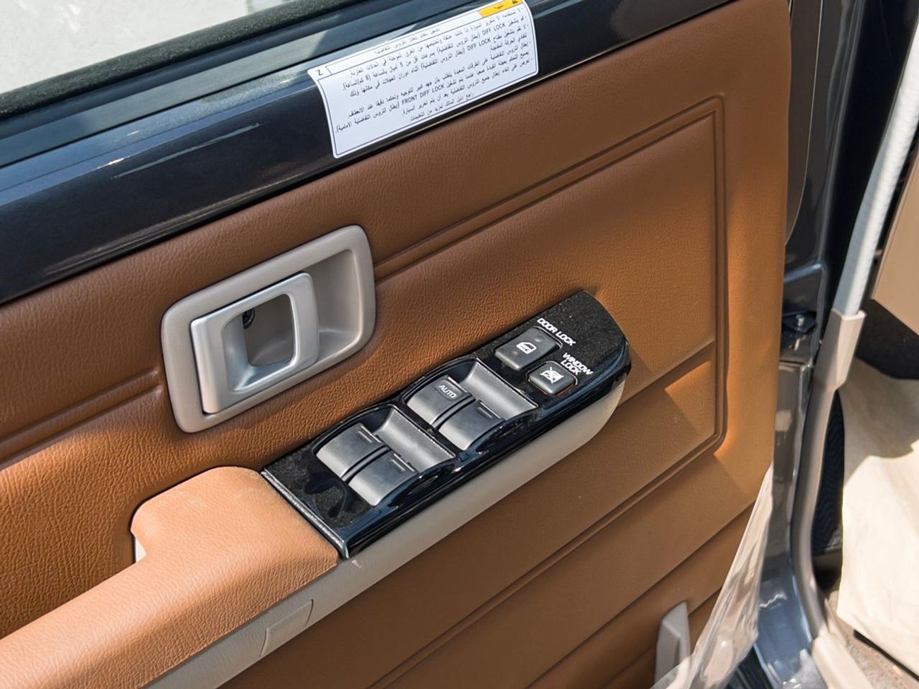 تويوتا لاند كروزر 70 EXPORT ONLY - TOYOTA LC76 LX 2.8L A/T