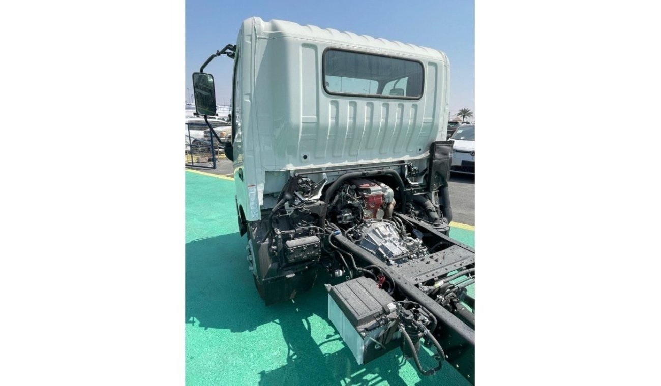 Hino 300 Hino 714 chassis / 4.2 tons // single cabin // 2023
