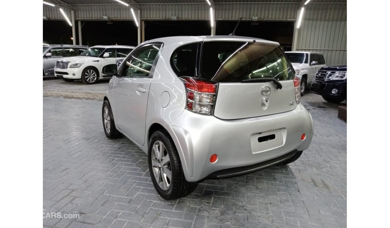 Toyota IQ TOYOTA IQ