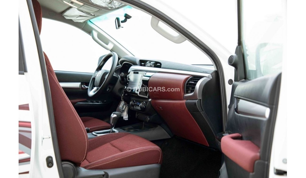 Toyota Hilux 2023 Toyota Hilux 4x4 DC 2.8 D AT SR5 - White inside Maroon | Export Only