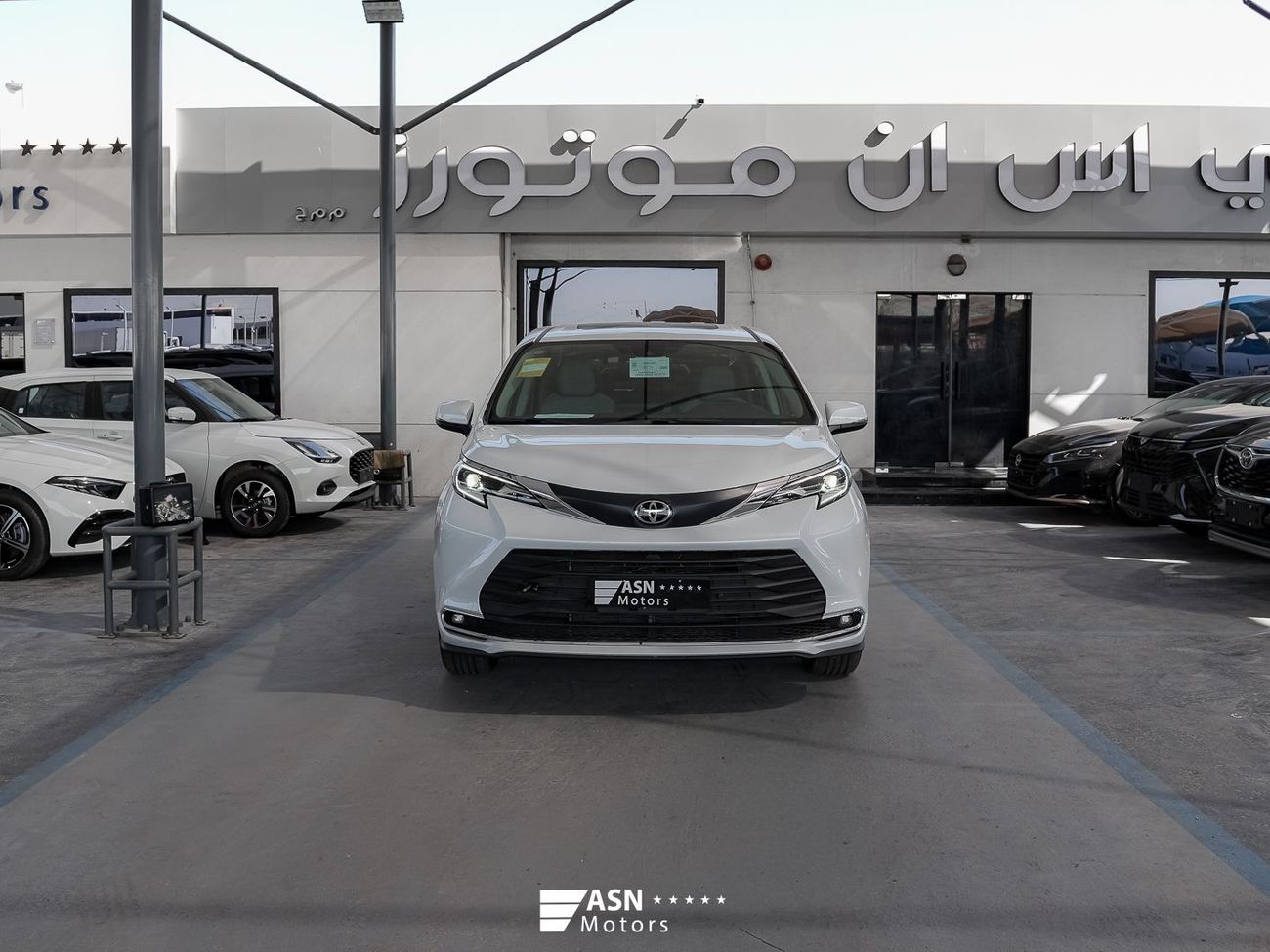 Toyota Sienna 2.5L Dual-Engine 2WD Comfort Edition 2025 (Export Price)