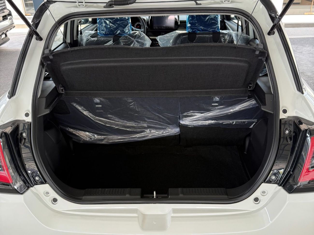 سوزوكي سويفت SWIFT 1.2 GLX 2-tone **EXPORT ONLY**التصدير فقط خارج الخليج**