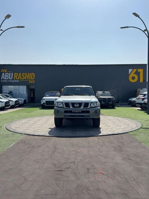 نيسان باترول سفاري Super Safari 4.8L A/T
