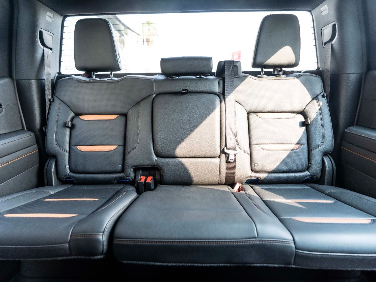 جي أم سي سييرا 5.3L V8 AT4 Regular Cab (AWD)