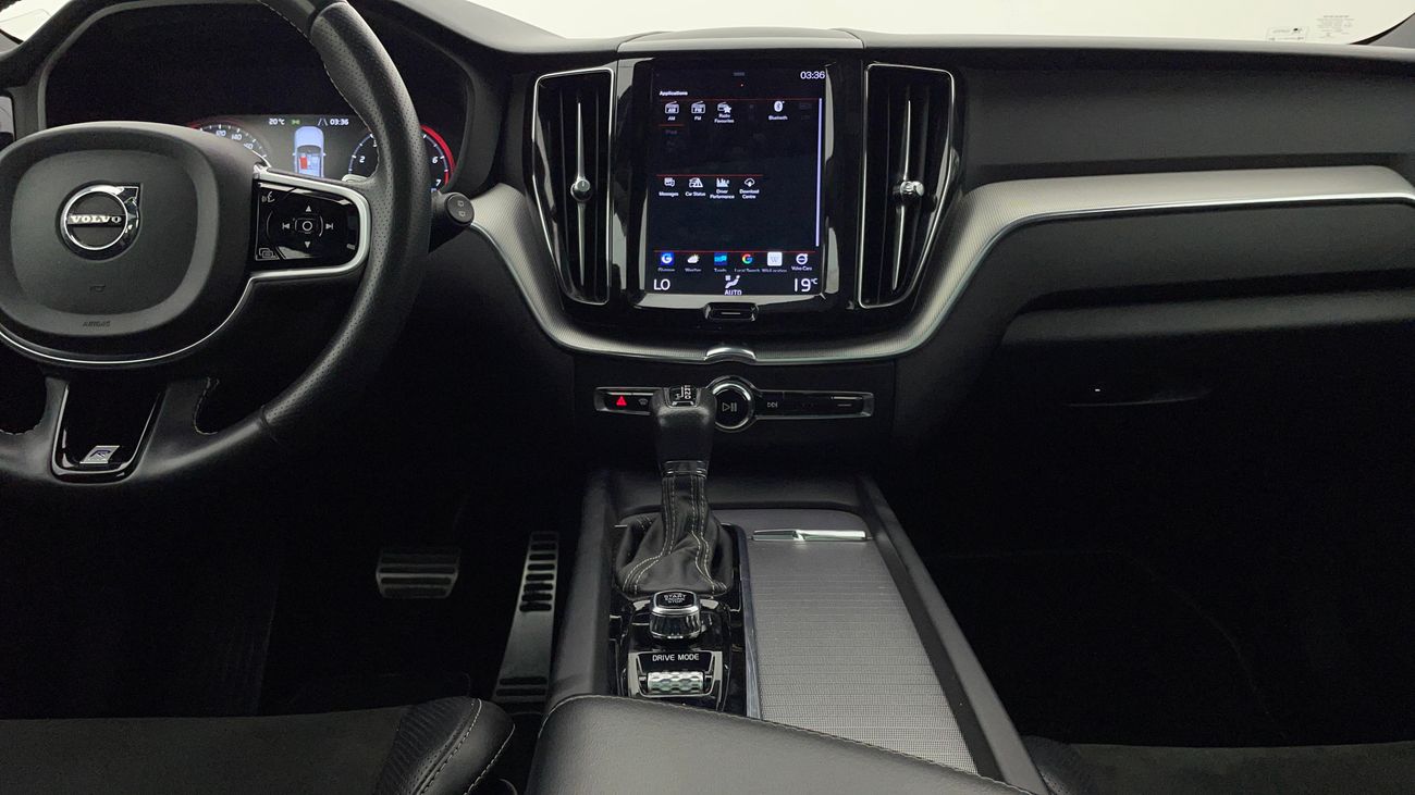 Volvo XC60 T5 R DESIGN 2 | Zero Down Payment | Home Test Drive