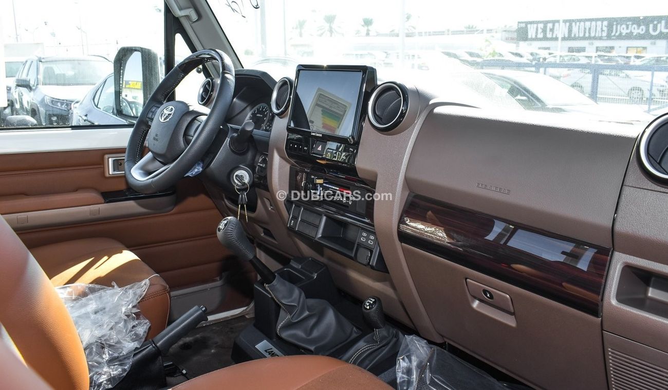 Toyota Land Cruiser Pick Up LX 4.0L V6 Petrol Single Cabin M/T