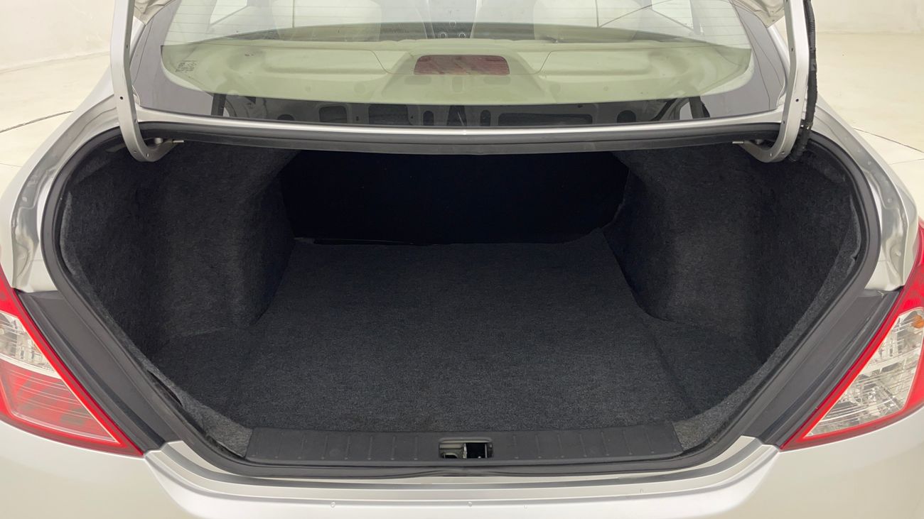 نيسان صني S 1.5 | بدون دفعة مقدمة | اختبار القيادة في المنزل