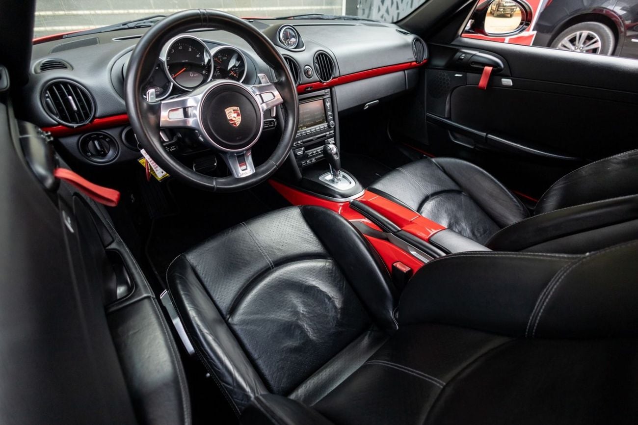 Porsche Cayman R 3.4L 2012 Porsche Cayman R GCC