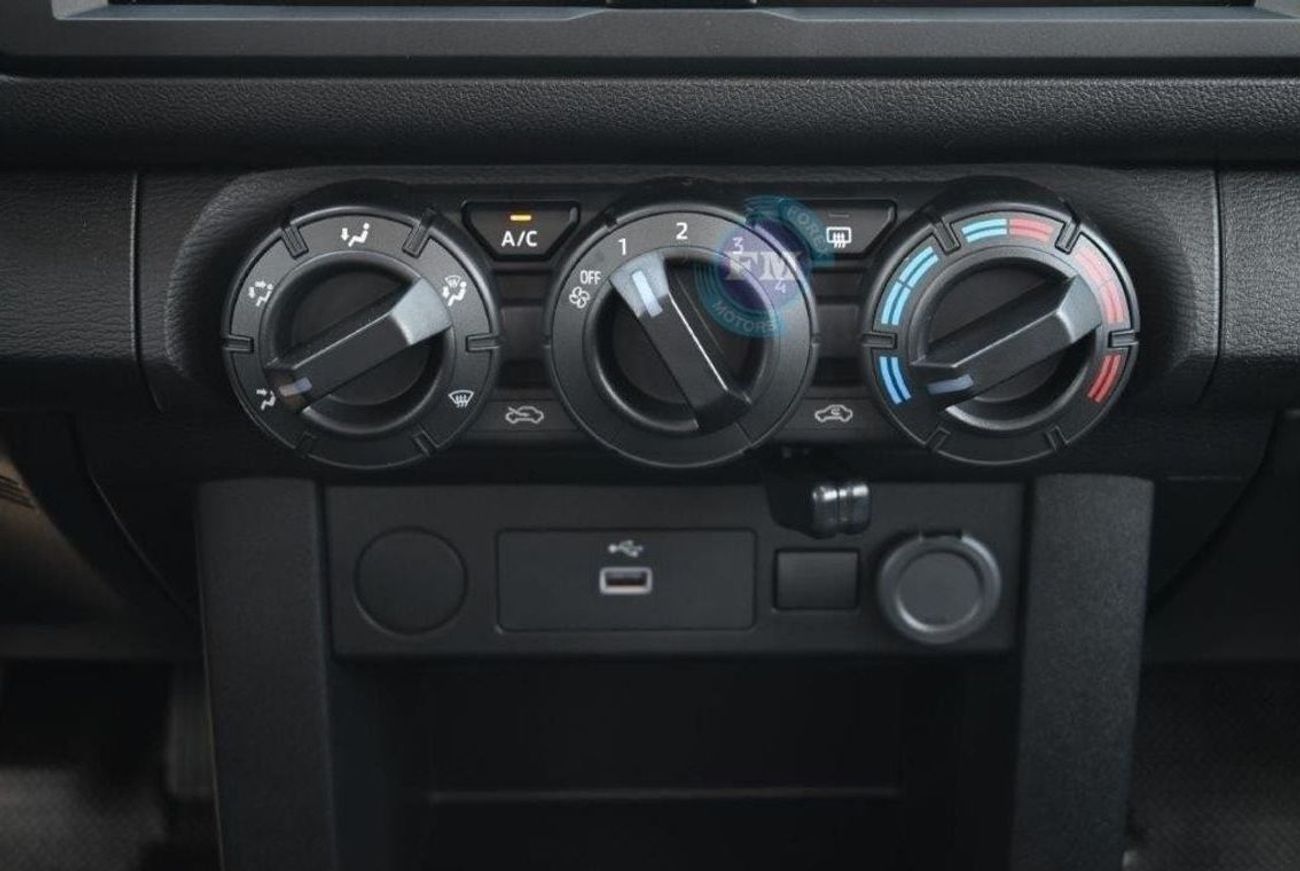 Mitsubishi L200 Double Cab GL 2.4L Petrol 4WD Manual