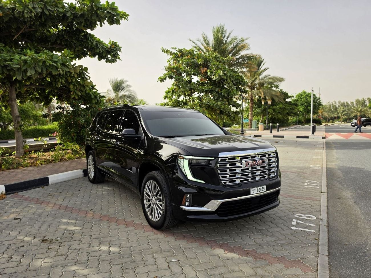 جي أم سي أكاديا DENALI