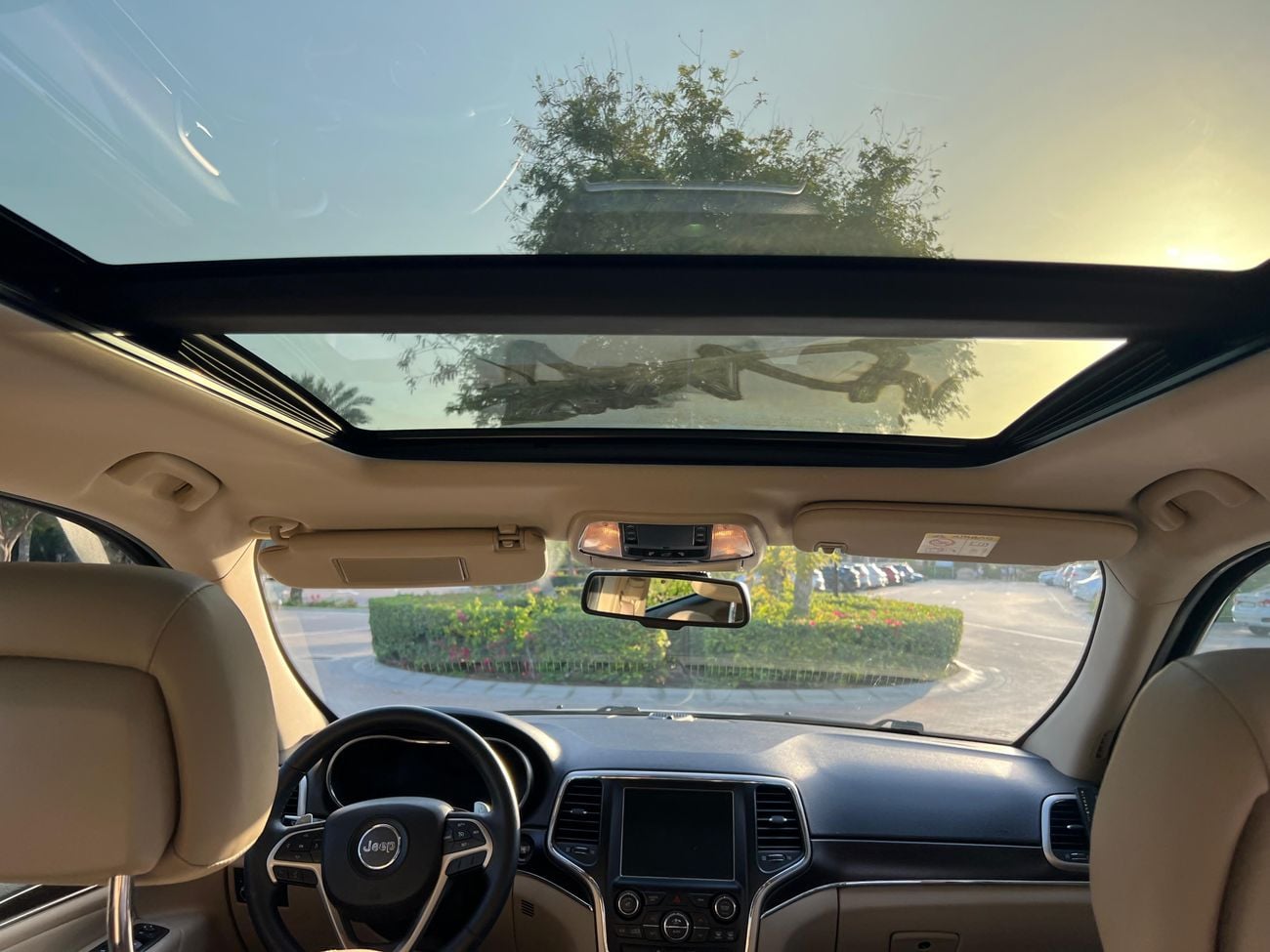 جيب جراند شيروكي Limited 3.6L