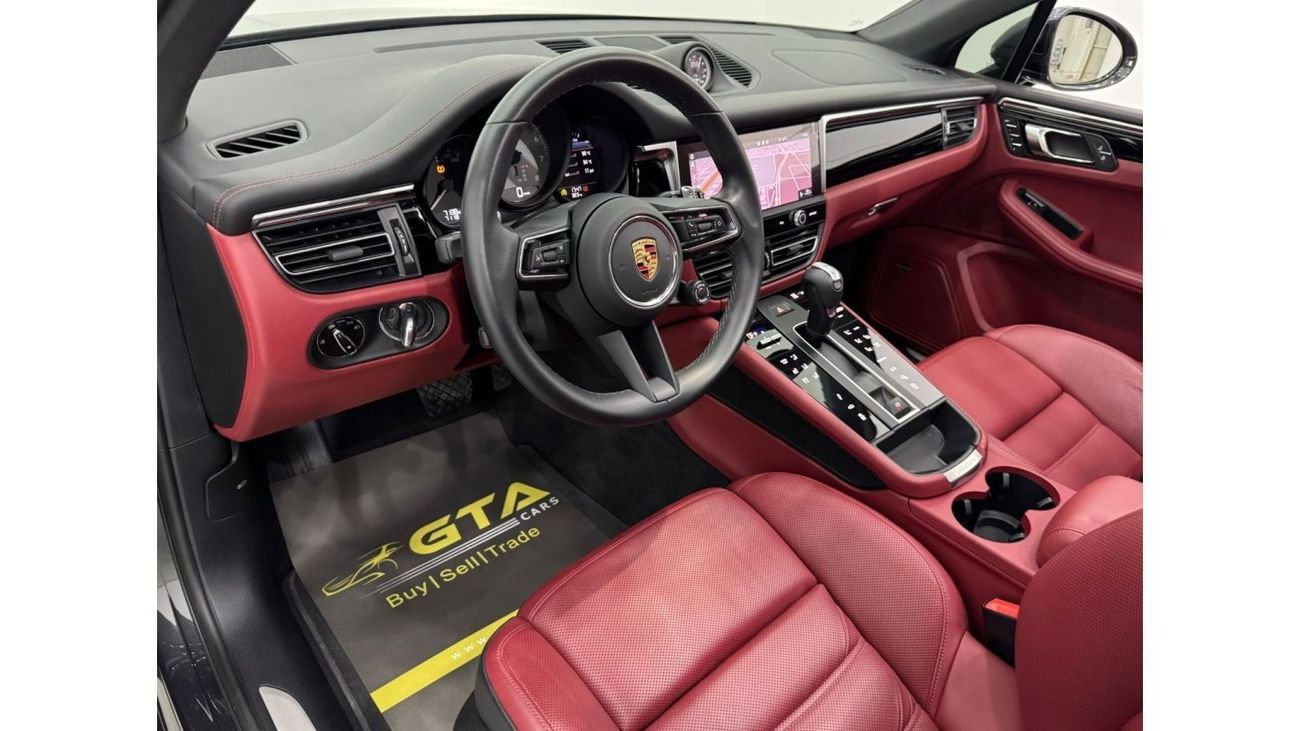 Porsche Macan Base 3.0T *Appointment Only* 2024 Porsche Macan S, 5 Years Porsche Warranty, Full Options, Very Low