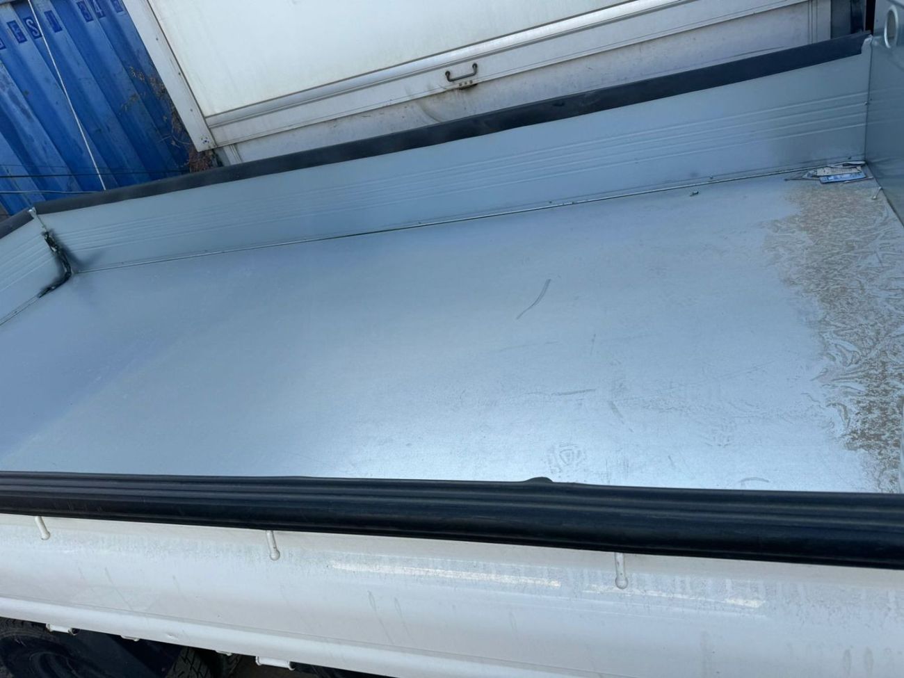 Kia Bongo 2020 Kia bongo 3 1.2 ton  Engine size 3.7 L UAE  PASS