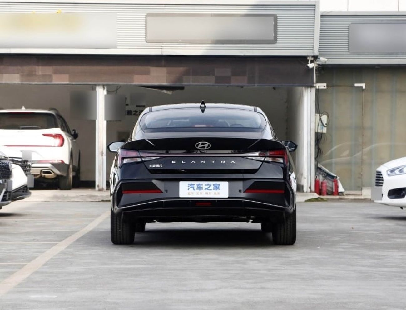 هيونداي إلانترا Elantra Premium Full With Radar