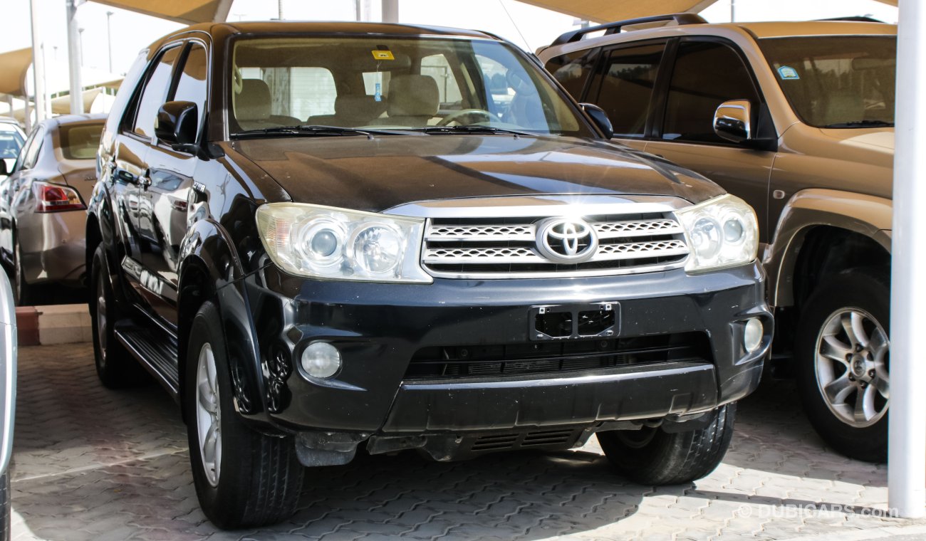 Toyota Fortuner SR5