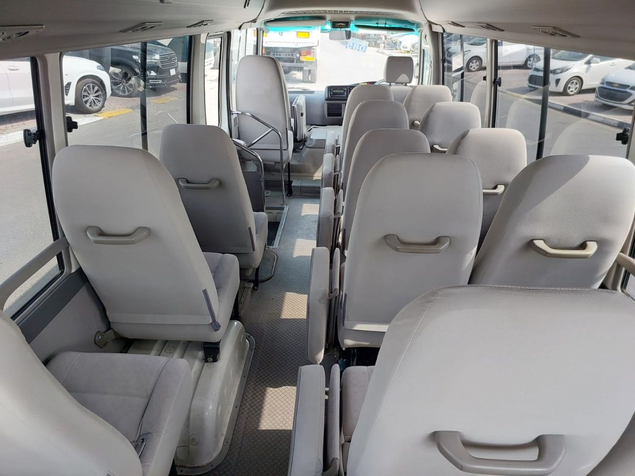 تويوتا كوستر (RAMADAN OFFER) TOYOTA COASTER BUS RHD 2012 MODEL 4.0 L DIESEL MANUAL(PM02428)