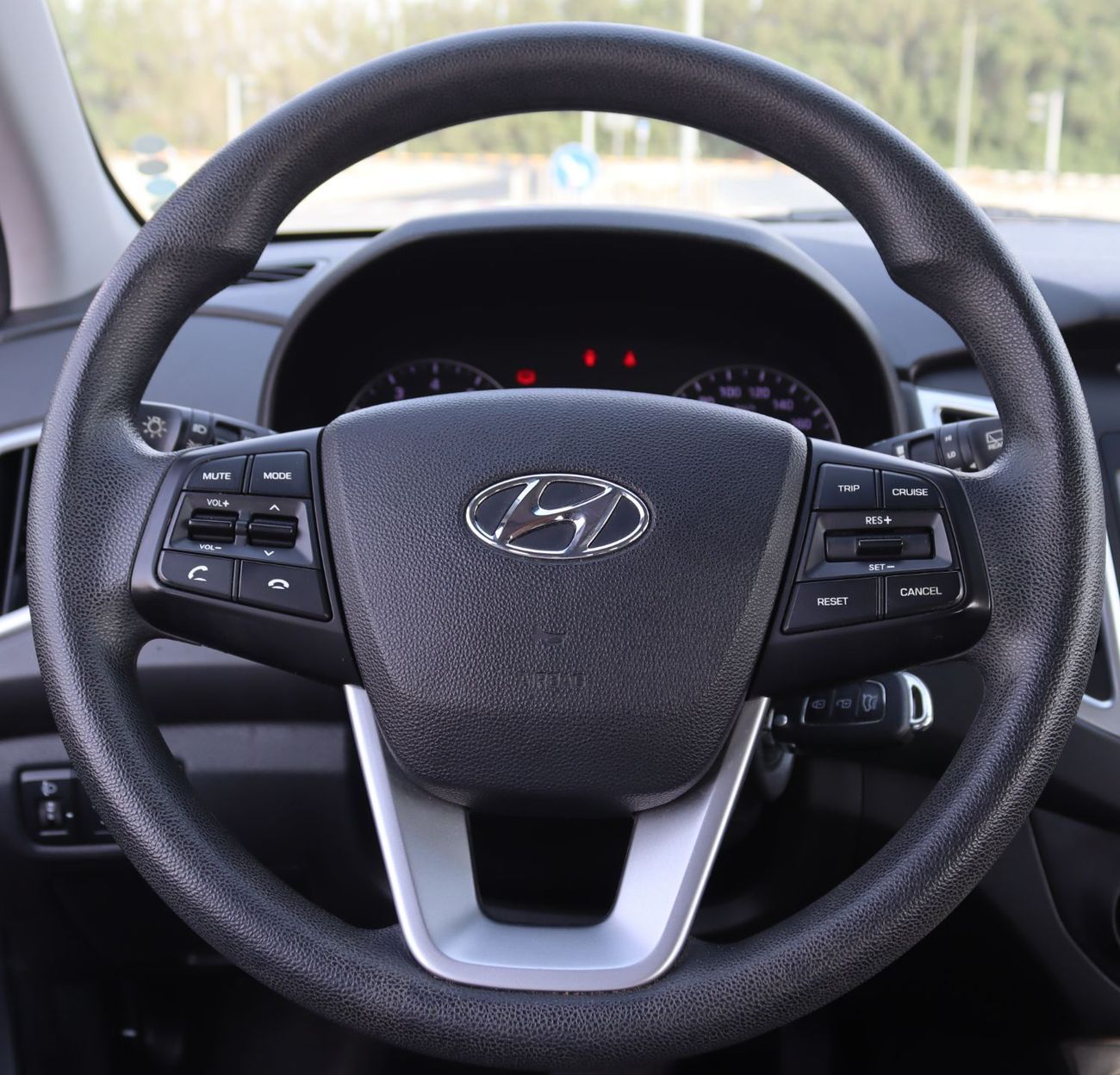 هيونداي كريتا هيونداى كاريتا موديل 2020 سياره خليجيه بحاله ممتازه بمحرك 1500 سى سى وبسعر 39000 درهم وممشى 83000 كي