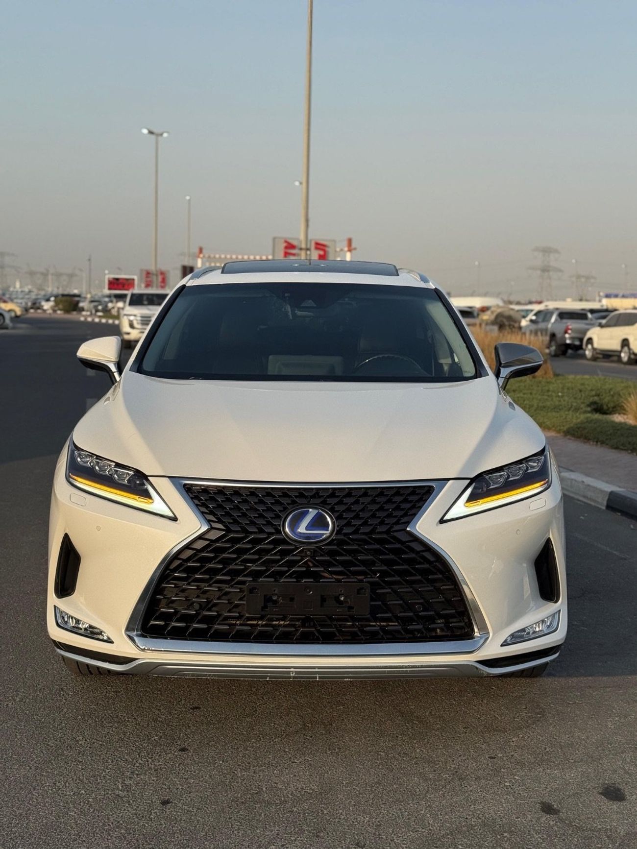 لكزس RX450h L Platinum 3.5L (7 Seater)