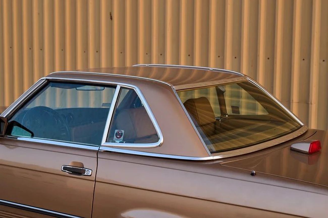 Mercedes-Benz SL 560