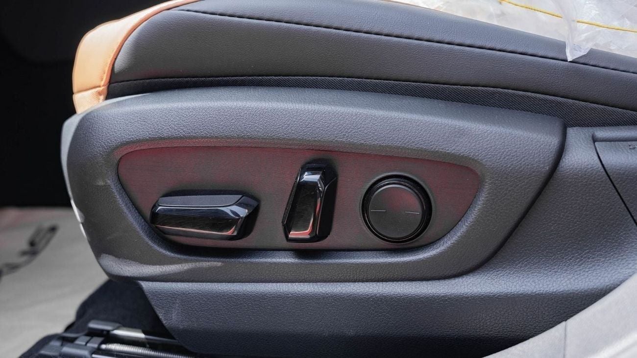 لكزس ES300h 2025 Lexus ES300h 2.5L AT Hybrid (Black)