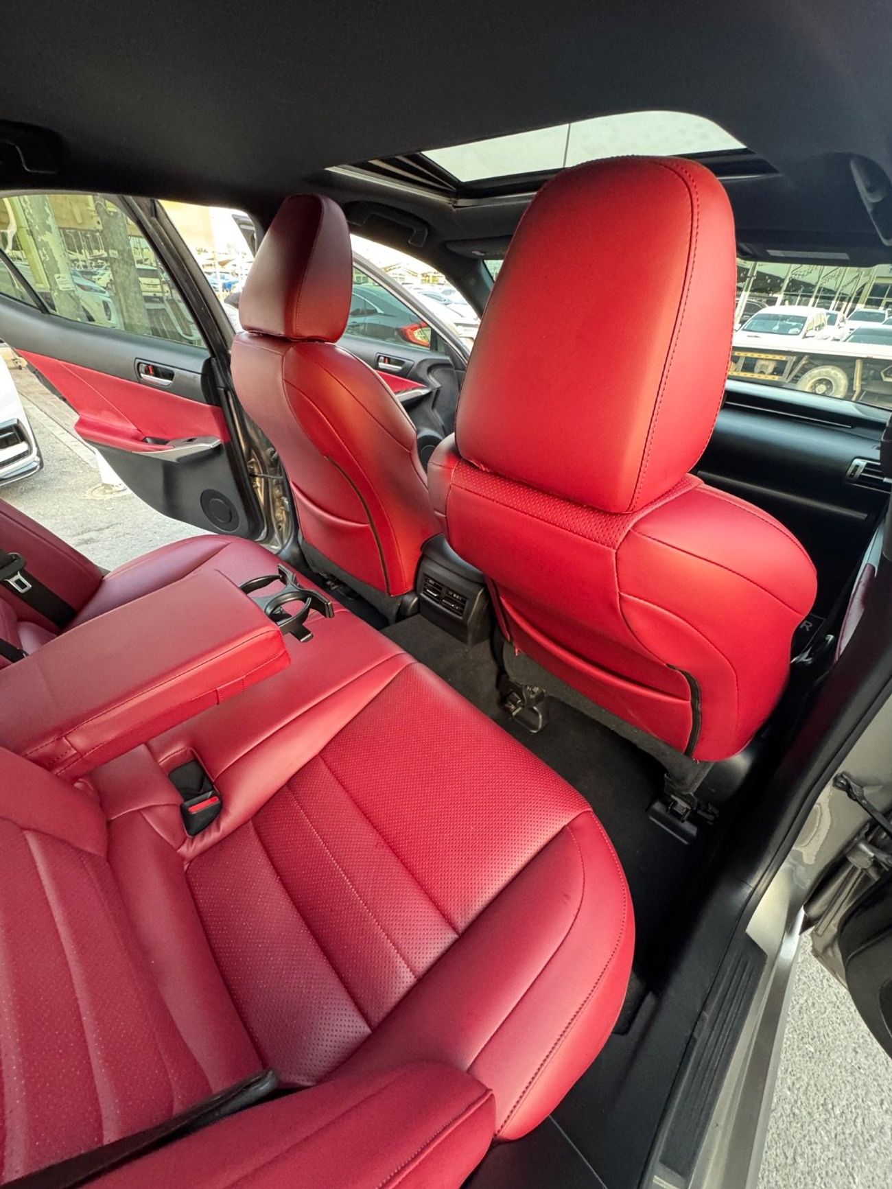 لكزس IS200t F Sport 2.0L