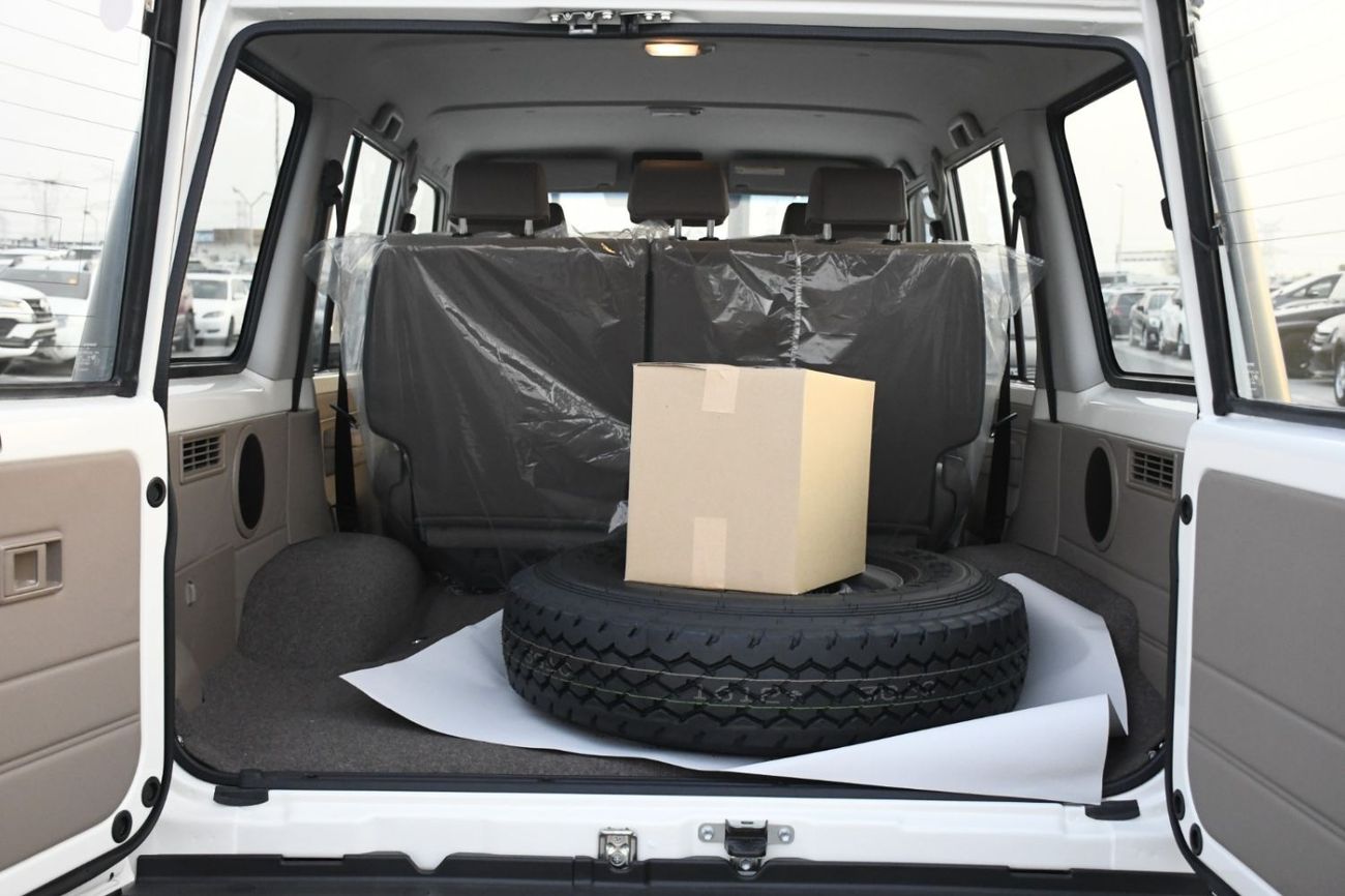 تويوتا لاند كروزر 70 GDJ76 2.8L TDSL - E AT 40th Anniversary Package 2025YM