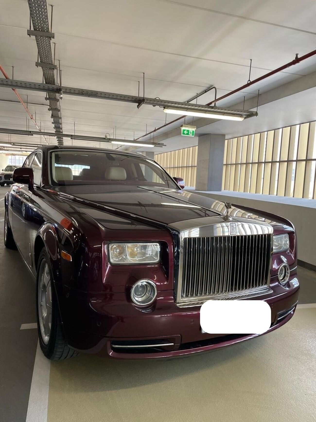 رولز رويس فانتوم Phantom Sedan 4-Door