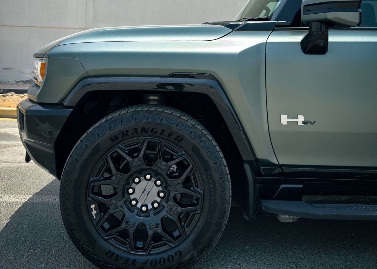 جي أم سي همر EV 3X SUV EDITION 1 in RIGHT HAND DRIVE (EXPORT ONLY)