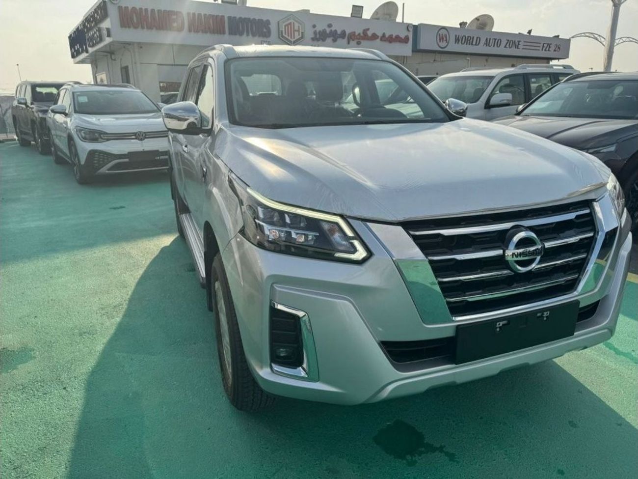 نيسان إكستيرا 2.5L PETROL TITANIUM 4WD 2023 GCC
