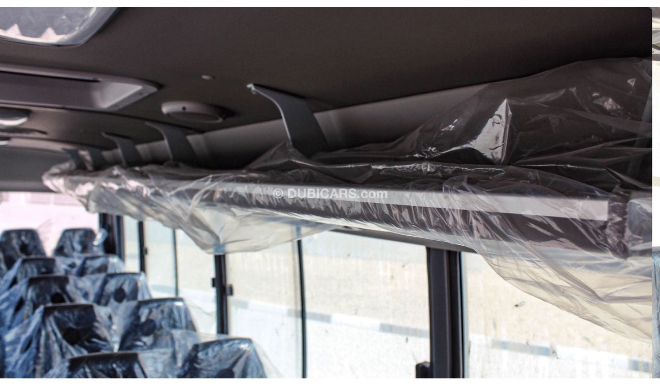 Hyundai County Hyundai COUNTY 3.9L bus 29 Seater D MT