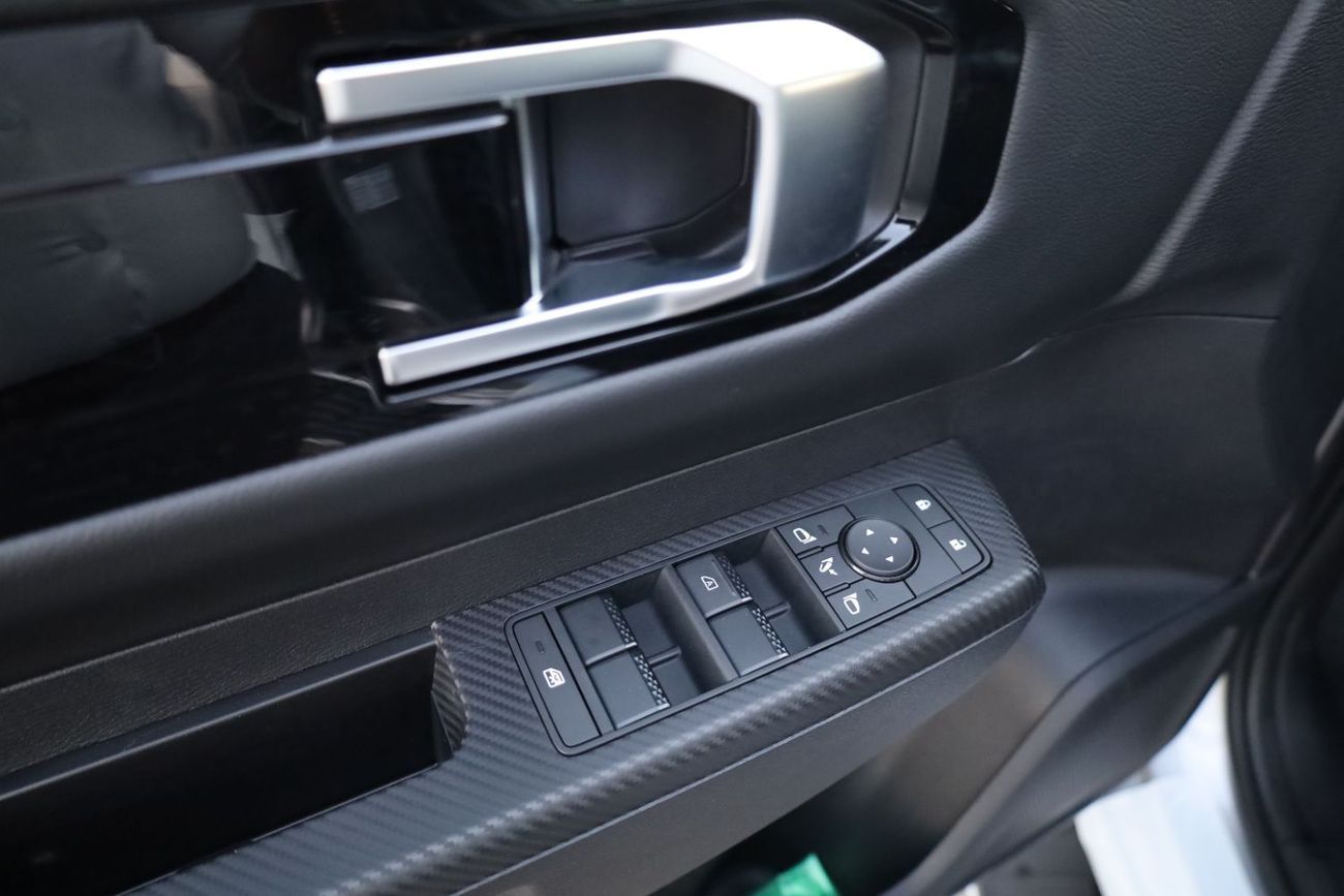 Mitsubishi L200 SPORTERO 2.4L AT 2024 MODEL