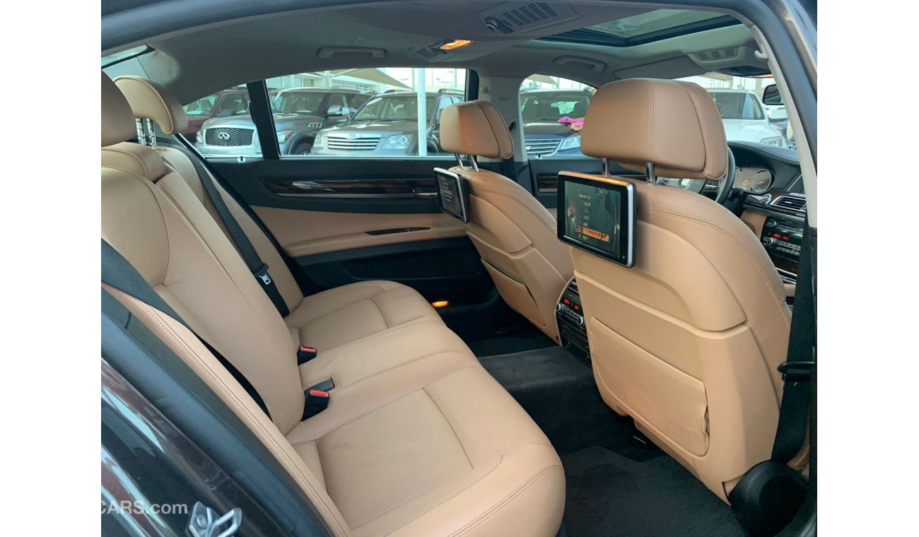 BMW 740Li BMW 740 Li_2013_GCC_Excellent_Condihion _Full option