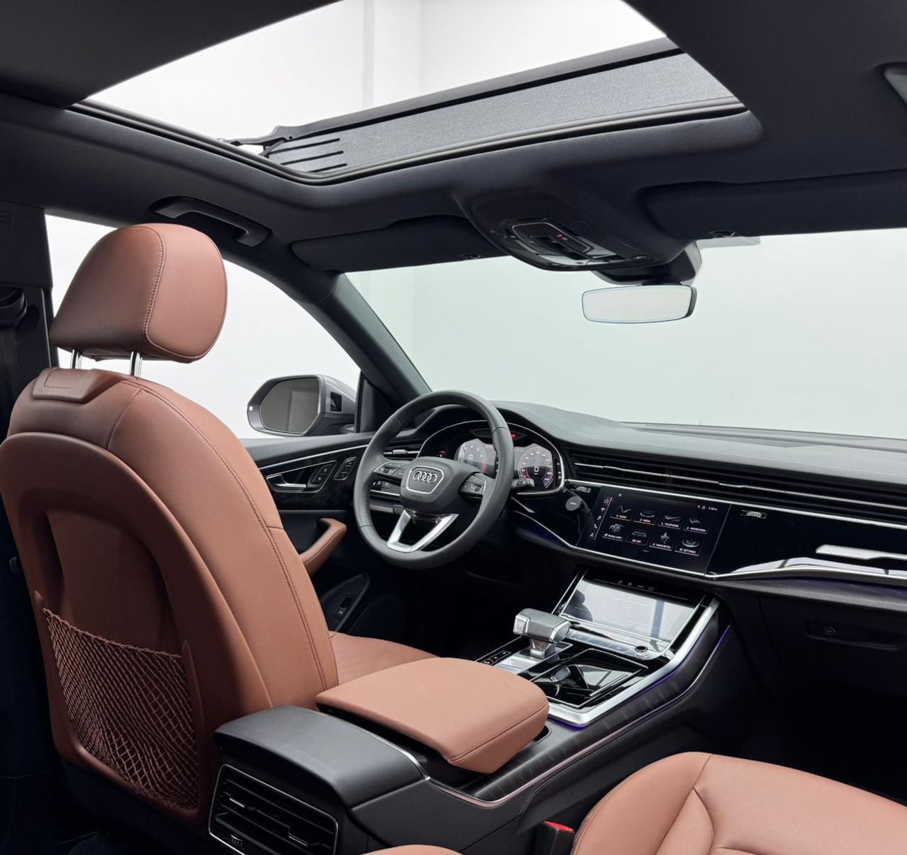 Audi Q8 55 TFSI quattro (340 HP) 2023 Audi Q8 55 TFSI Quattro, 2028 Audi Warranty, Audi Service History, Exc