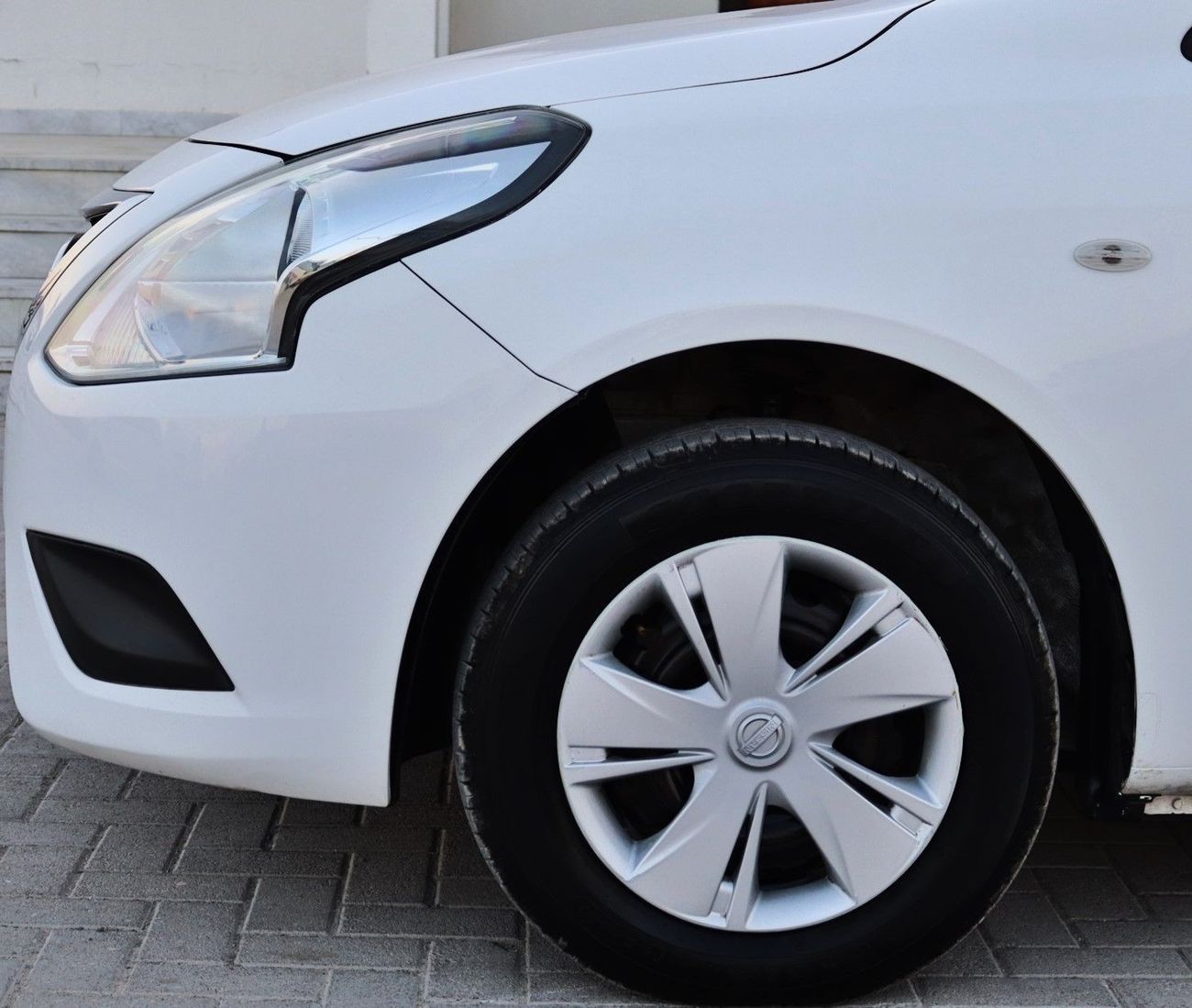 نيسان صني سيارة نيسان صني S (N18) موديل 2020، سيدان بأربعة أبواب، محرك بنزين سعة 1.6 لتر، ناقل حركة أوتوماتيكي