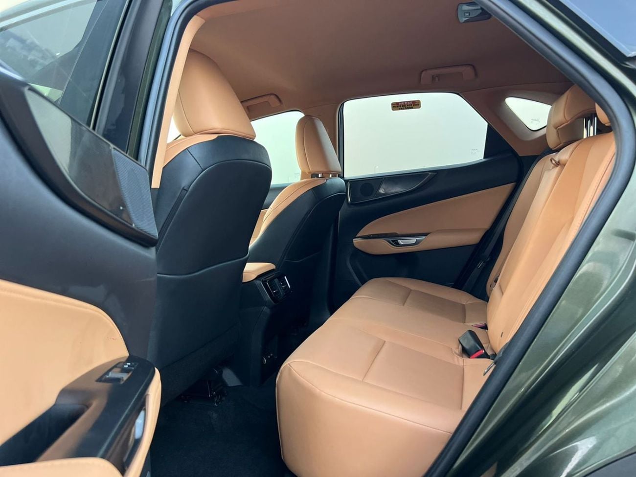 Lexus NX250 PREMIUM (NON GCC) 2024 Lexus NX250 MidOption 2.5L V4 FWD- Rear Camera & Sensor - Leather Seat - Auto Trunk