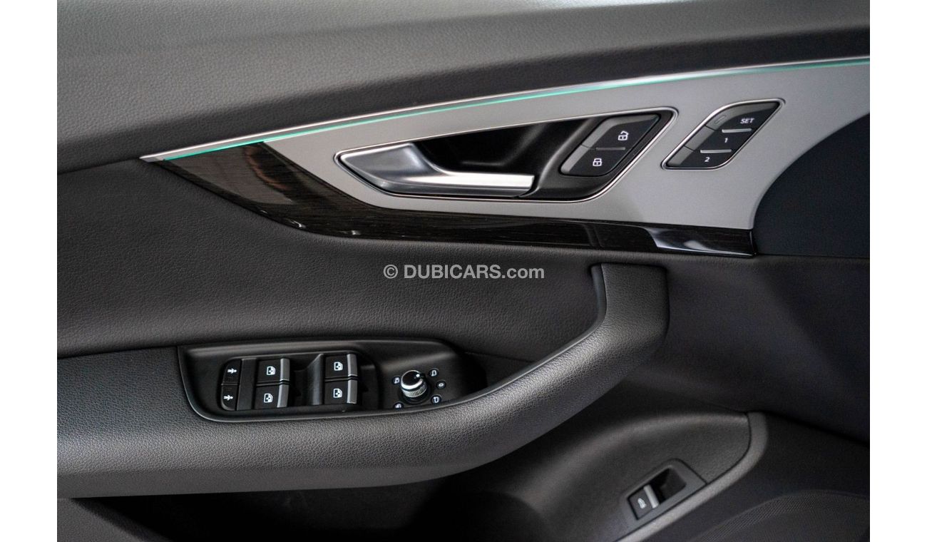 Audi Q7 45 TFSI quattro 2018 Audi Q7 45TFSI / 7-Seater / Quattro / Full-Service History and Warranty