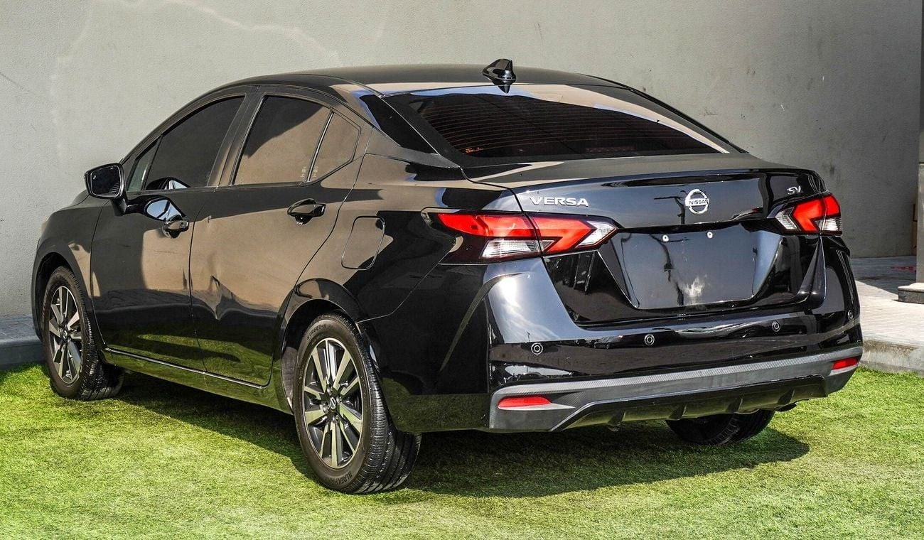 نيسان فيرسا SV