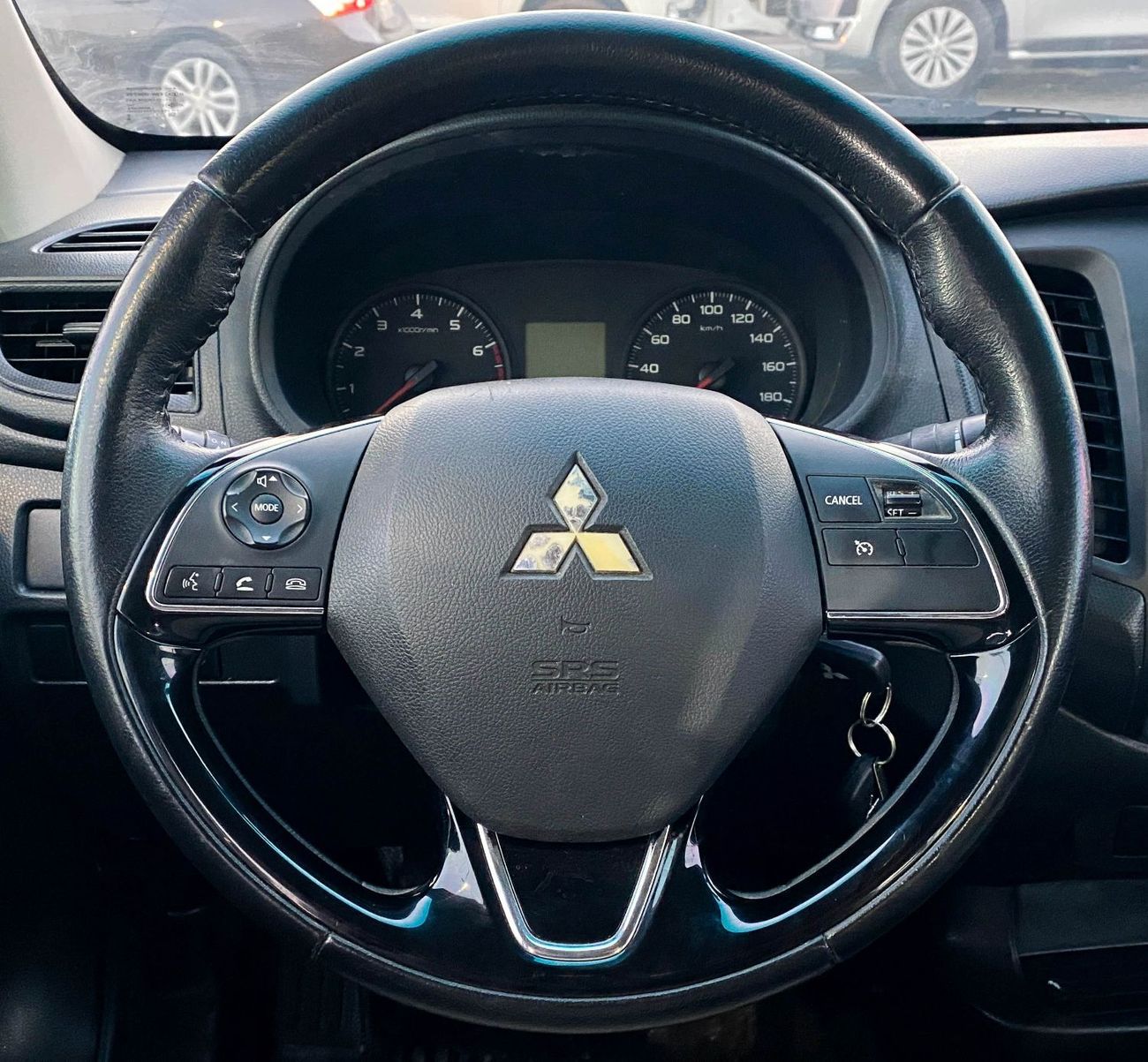 Mitsubishi L200 GL 2.4L (128 HP) Double Cab Utility Mitsubishi L200 2.4 L 2020 GCC accident-free in excellent condit