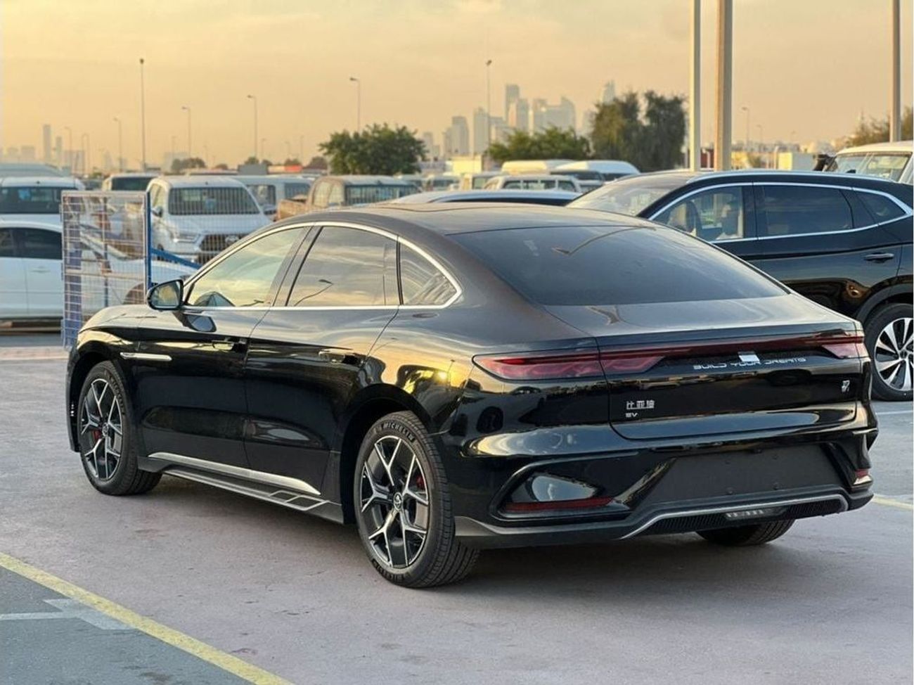 BYD HAN BYD HAN Premium Edition -EV Range 605 KM