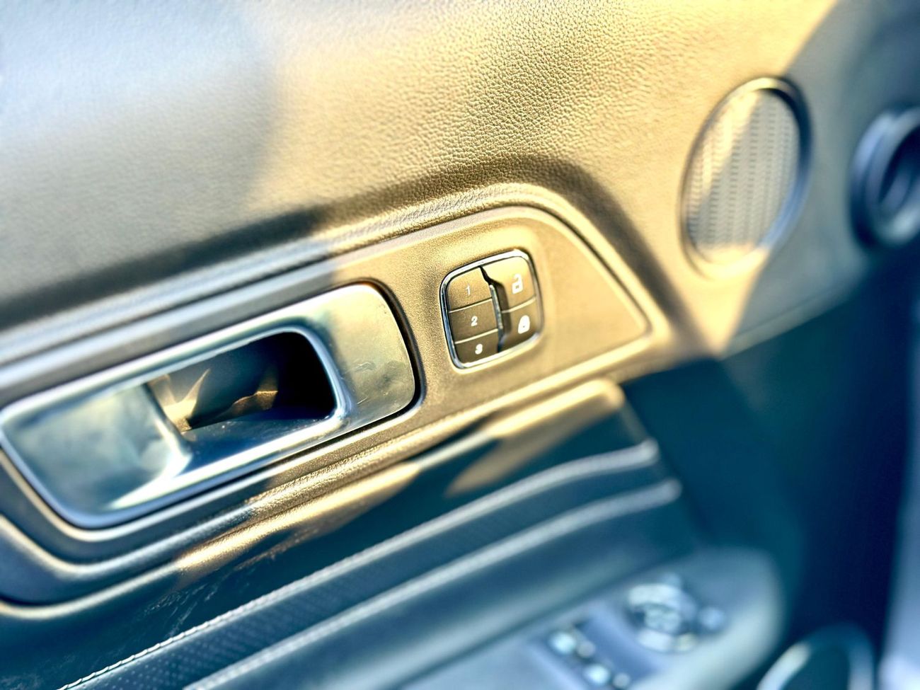 فورد موستانج EcoBoost 2.3L Coupe A/T