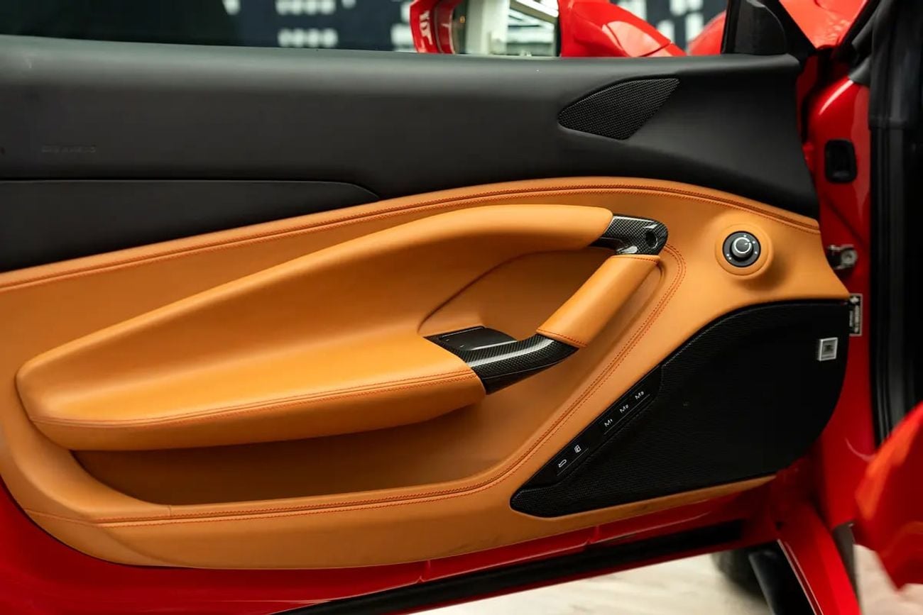 فيراري F8 تريبوتو 3.9T V8