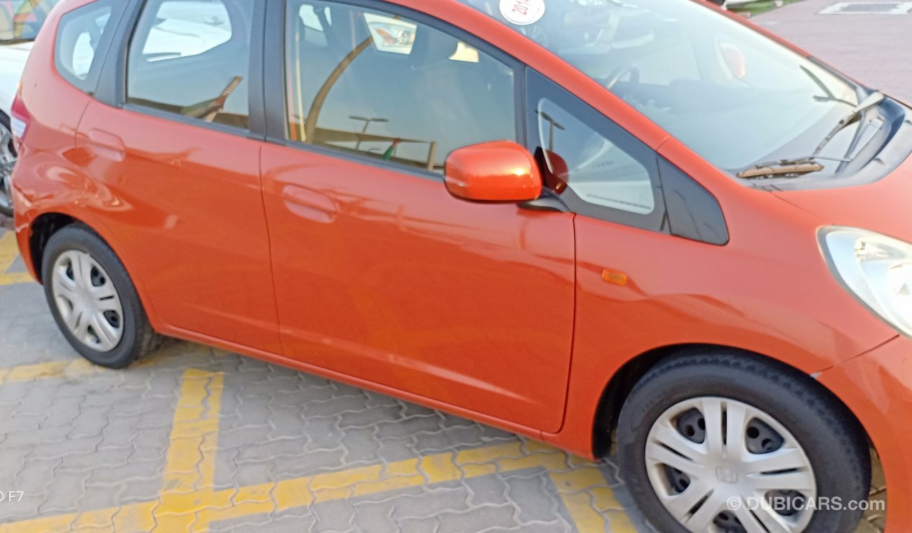 Honda Jazz 2014 GCC  No Accident No Paint A perfect Condition