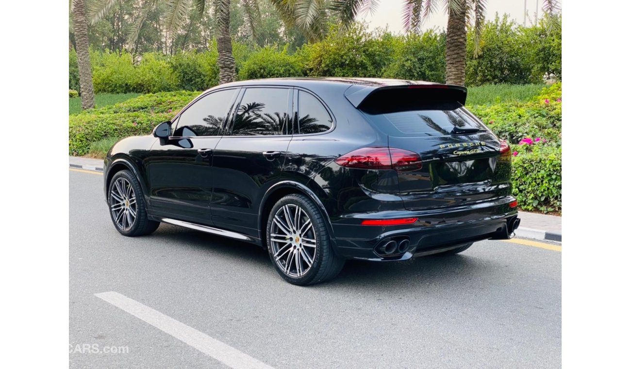 Porsche Cayenne GTS Porsche Cayenne GTS GCC 2016 full option perfect condition