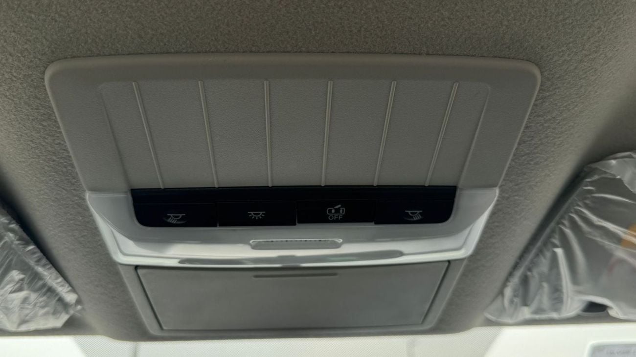 ميتسوبيشي L200 GLX DCABIN 2.4L DIESEL 4X4  6SPEED A/T